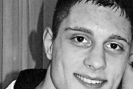"NIŠKI HANIBAL LEKTOR" U SUDNICI Ubio cimera, pa mu grizao uši, na suđenje došao u majici sa znakom "666"