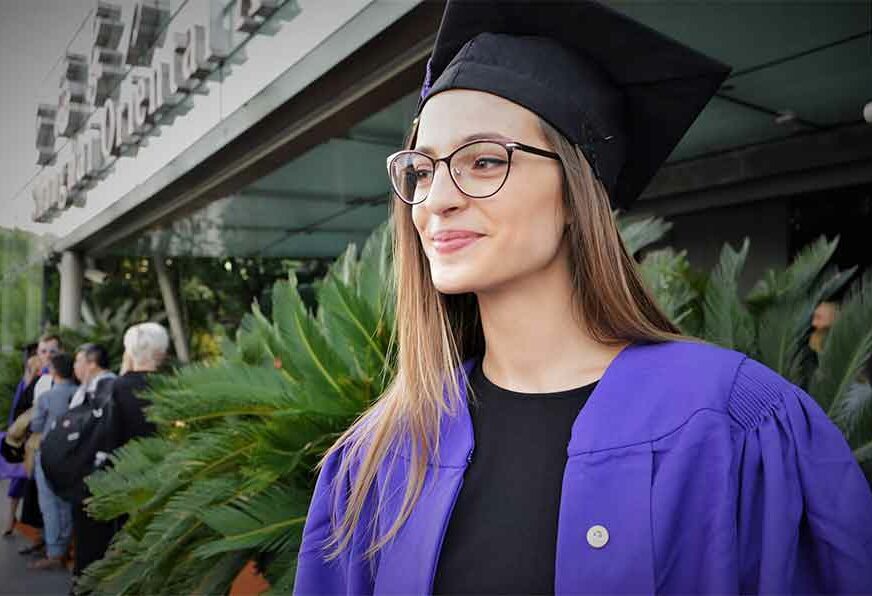 “Trebalo bi da pronađemo razloge odlaska mladih”: Katarina Lalović, briljantan student i naučnik