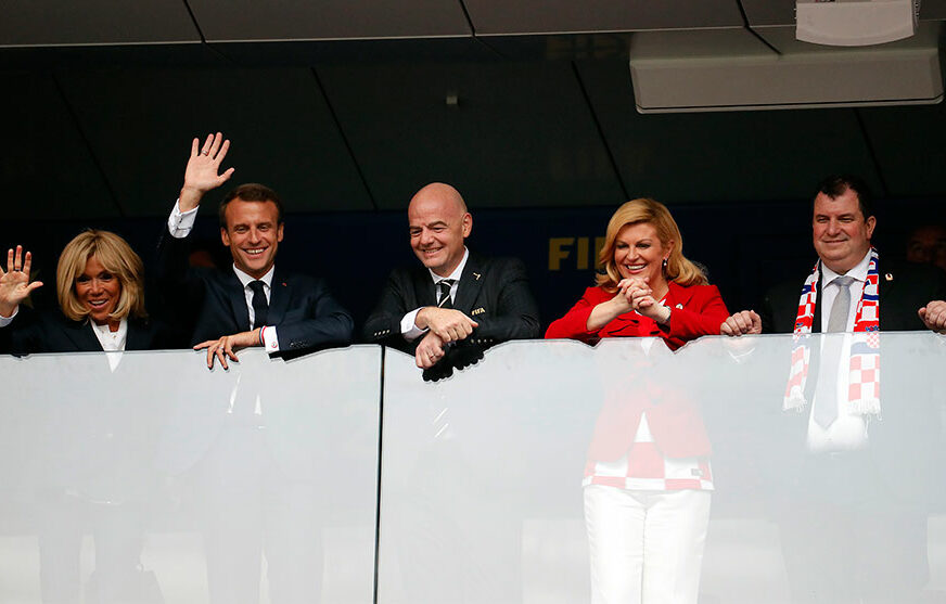 Kolinda, Makron i Putin zajedno u svečanoj loži