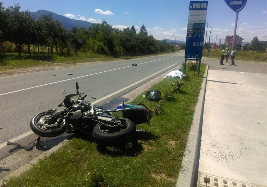 NESREĆA NA PUTU LAKTAŠI - SRBAC Motociklista teže povrijeđen nakon sudara sa "seatom"