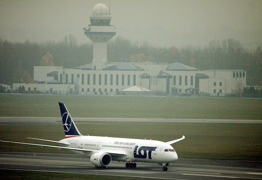 GLOBALNI HAOS U AVIOSAOBRAĆAJU Desetine hiljada letova otkazano zbog manjka radnika na aerodromima