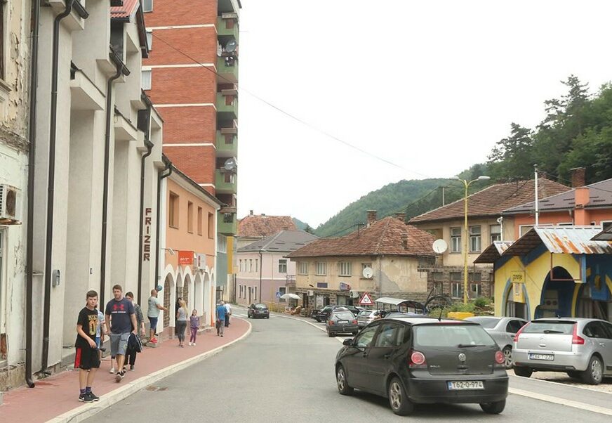 “Ovdje nema međunacionalnih problema” Bošnjački predsjednik SO Srebrenica negirao navodne incidente u Potočarima