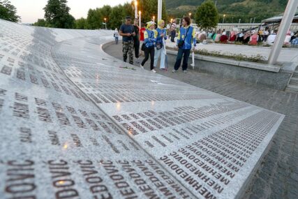 SAHRANJENO DEVET ŽRTAVA Završena komemoracija u Srebrenici