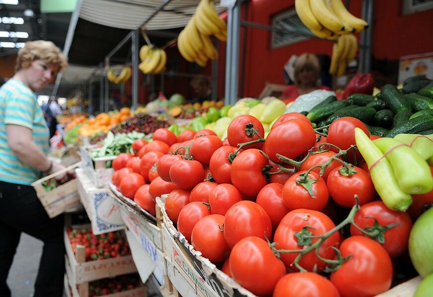 Nove hladnjače za poljoprivrednike u Hercegovini: Paradajz i papriku plasiraju u trebinjske markete i restorane