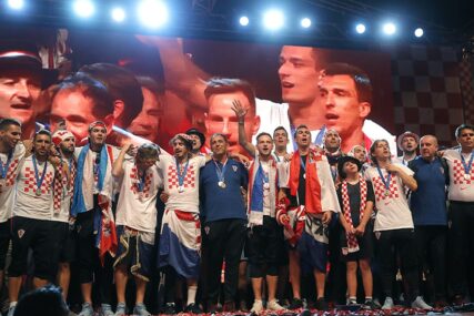 Poziv na doček fudbalera u Zagreb Tompson dobio od dvojice, jedan od njih ga vodio i u Varaždin (VIDEO)