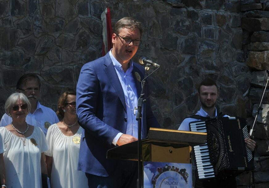 Vučić o "kosovskom čvoru": Želimo da budemo hrabri i da probleme ne ostavljamo našoj djeci