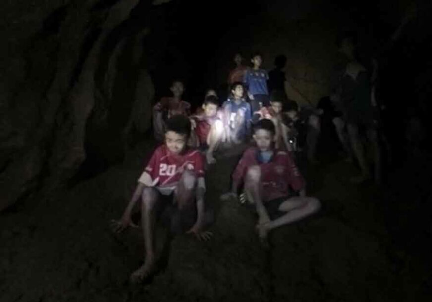 Ronioci iz BiH spremni da učestvuju u akciji spasavanja na Tajlandu: Dječaci uputili EMOTIVNE PORUKE roditeljima (FOTO)
