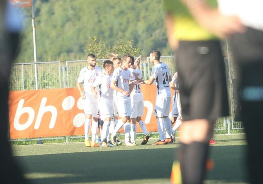 Novi poraz Zvijezde 09, Široki Bijeg siguran