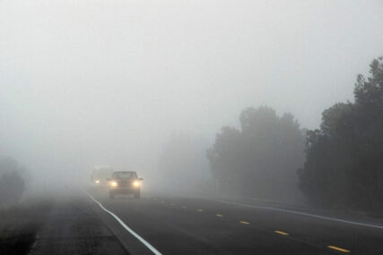 Mjestimično smanjena vidljivost na putevima zbog magle