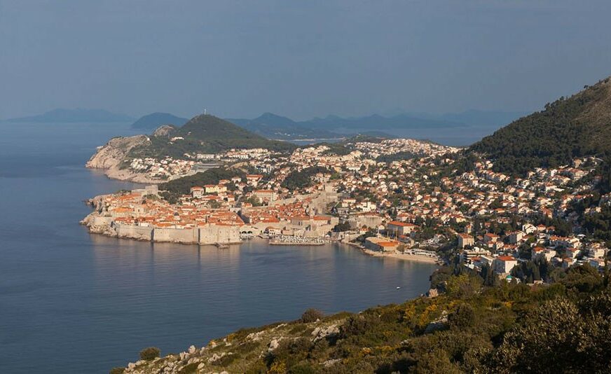 ZABRANJENO KUPANJE More kod Dubrovnika ZAGAĐENO FEKALIJAMA, izdato upozorenje za građane