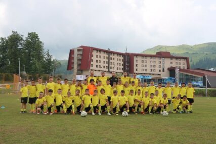 U toku Međunarodni fudbalski "Kamp Koroman”: Preko 240 mališana na Jahorini