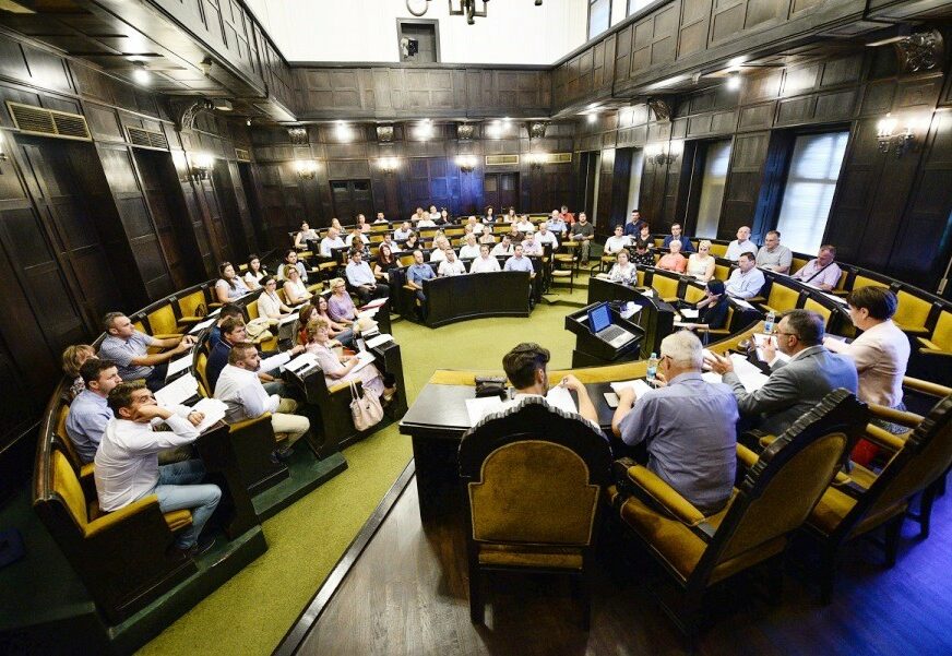 Poruka sa današnje sjednice: Banjaluka će biti ZELENI, MODERAN I PAMETAN grad, sa dobrim POSLOVNIM OKRUŽENJEM