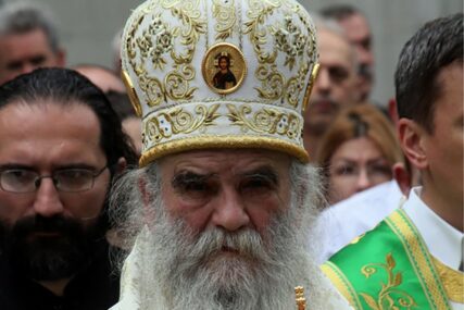 NEMA VEĆEG DARA Amfilohije počastvovan jer je ruka Svetog Jovana Krstitelja smještena u Cetinju