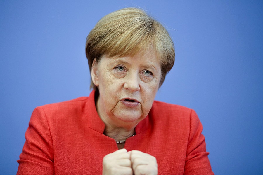 "RASIZAM JE OTROV" Merkel se oglasila nakon masakra u Njemačkoj