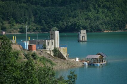 DRAMA NA KOSMETU Specijalci ROSU zauzeli Gazivode, naoružani opkolili jezero i vezali Srbe