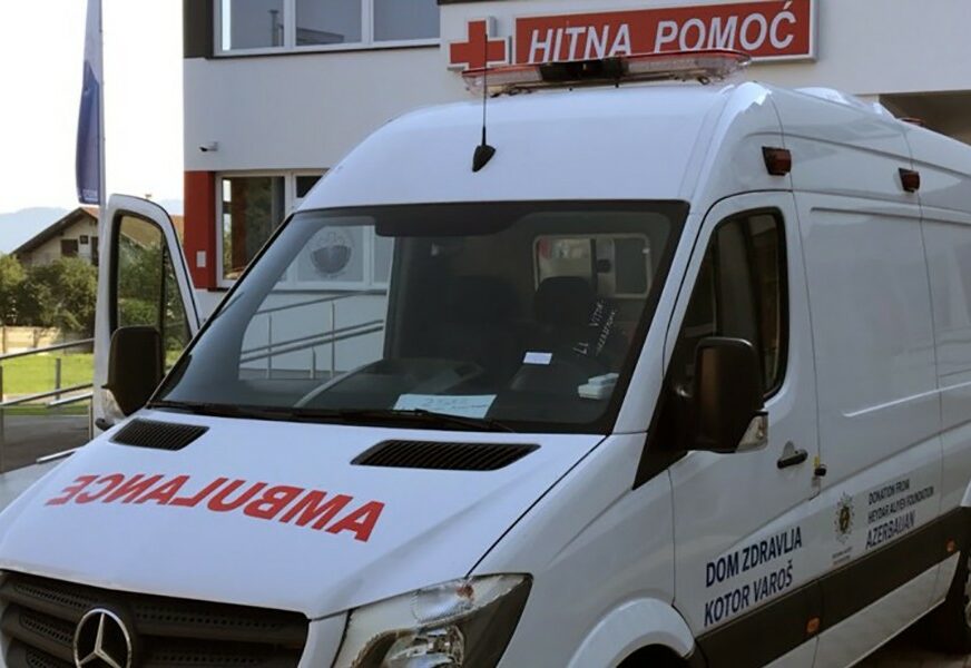 Azerbejdžan donirao Domu zdravlja u Kotor Varošu sanitetsko vozilo