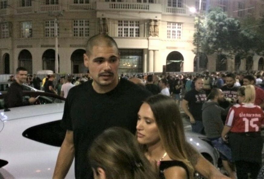 Čestitke Zvezdi sa svih strana: Cirbes slavio sa navijačima