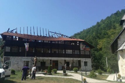 POŽAR U KONAKU MANASTIRA SVETOG NIKOLE Izgorio treći sprat i arhiva