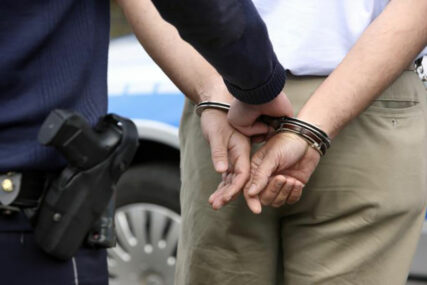 TIJELO SAKRILI U ŠUPLJINI ZIDA Policija u Italiji uhapsila četiri osobe zbog UBISTVA Albanca