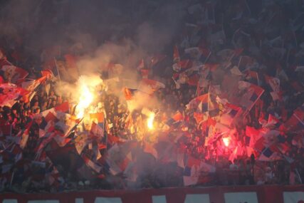 LJUBAV NE ZNA ZA GRANICE "Delije" napravile ogroman red ispred stadiona Salcburga (VIDEO)