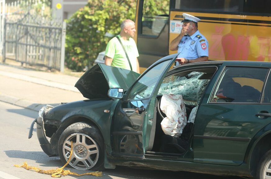 VOZAČI NASTAVILI ISTIM TEMPOM U Banjaluci se juče dogodilo 12 saobraćajnih nezgoda