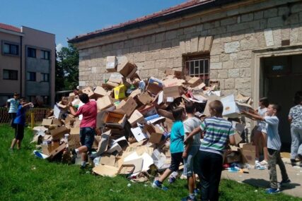 Učenici iz Bileće skupljaju otpad i tokom raspusta