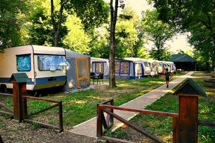 Lopare kao TURISTIČKA DESTINACIJA: Autokampovi u prirodi mamac za BOGATE STRANCE