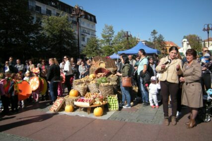 Održani jesenji "Dani voća": Podsticaj za razvoj voćarstva u Brčkom