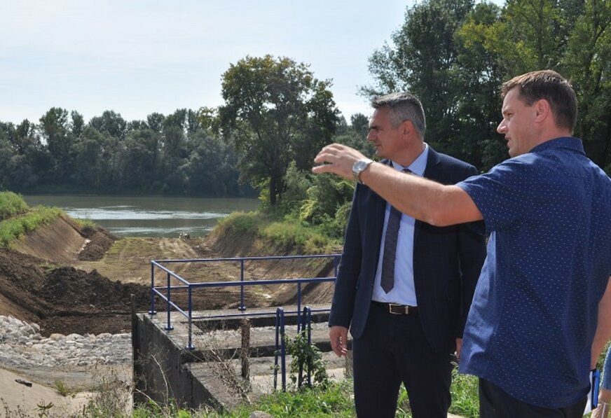 UPITNA SANACIJA SAVSKOG NASIPA U zastoju radovi na projektu oporavka od poplava u Brčkom