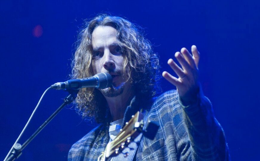 SJEĆANJE NA LEGENDARNOG GRUNGE KANTAUTORA U novembru album „Chris Cornell“ sa 17 pjesama