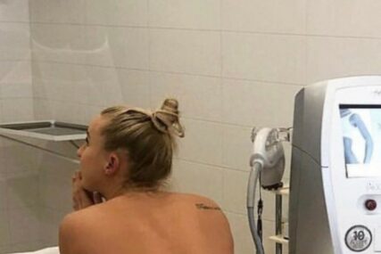 Povrijeđena i POLUGOLA HOKEJAŠICA izazvala buru: Ruski tim na udaru optužbi za seksizam