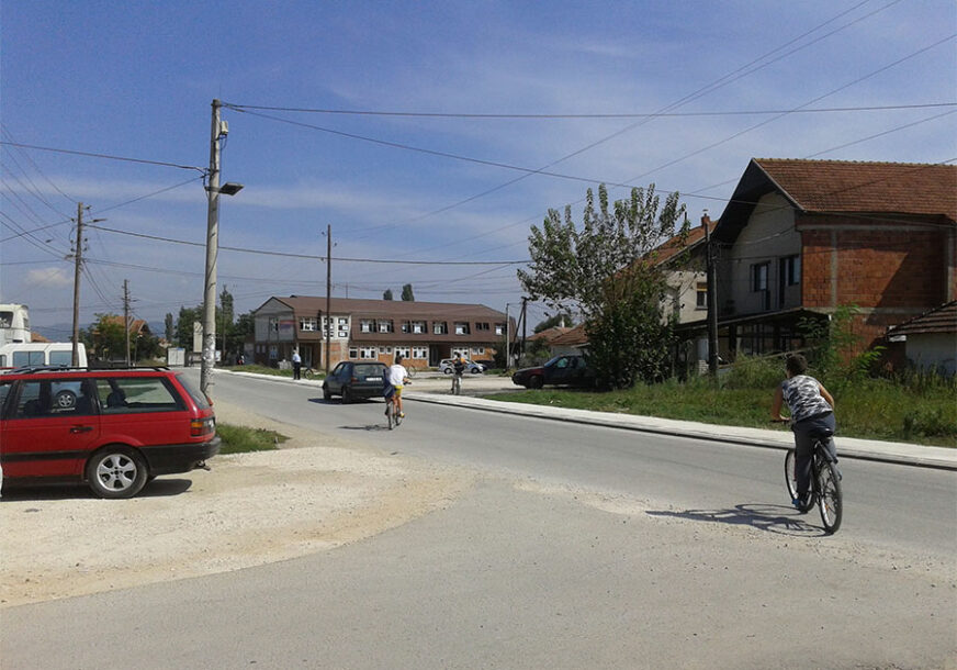 SRBI ODLAZE SA KOSOVA POLJA “Za 20 godina potpune prepuštenosti Albancima ništa nam nije preostalo”