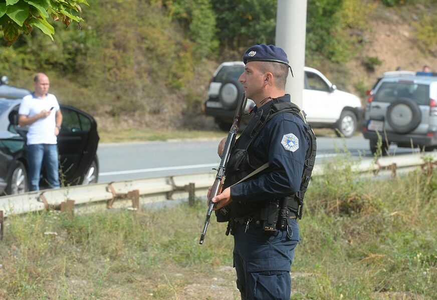 Na Kosovu uhapšen Albanac kod kojeg je pronađen "KALAŠNJIKOV" I MUNICIJA
