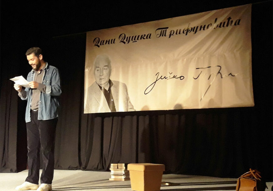 U Palama odigrana monodrama "Ima neka tajna veza"