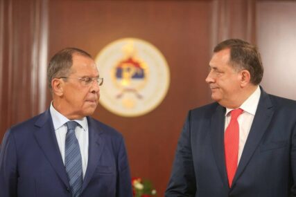 "Primite tople čestitke i najljepše želje" Sergej Lavrov čestitao Miloradu Dodiku Novu godinu