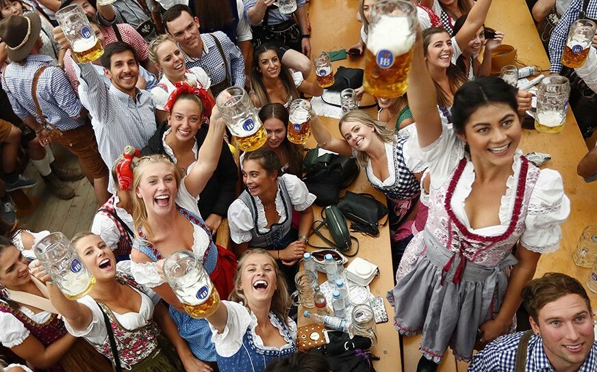 EKSKURZIJA ŠPIJUNA Njemačka vlada finansirala posjetu STRANIH AGENATA Oktoberfestu