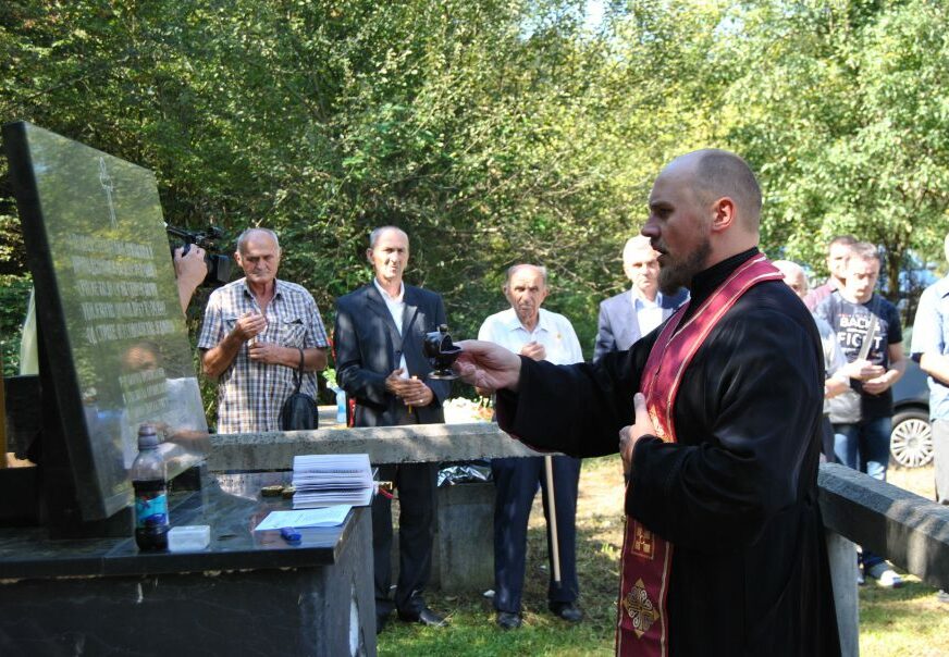 Obilježeno stradanje Srba ubijenih u zasjedi na Crnom vrhu