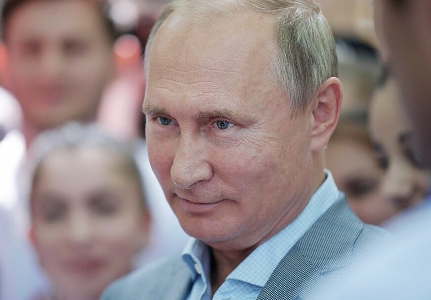 Putin: Američka podmornica u našoj bazi – GLUPOST!