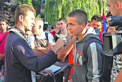 POKLANJA PLACEVE Sveštenik Vojislav želi da oživi bogat kraj koji je ZBOG NEBRIGE SIROMAŠAN