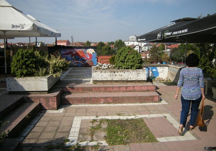 Rekonstrukcija zanatskog centra u Brčko distriktu: Vlasnici lokala čekaju novog izvođača radova
