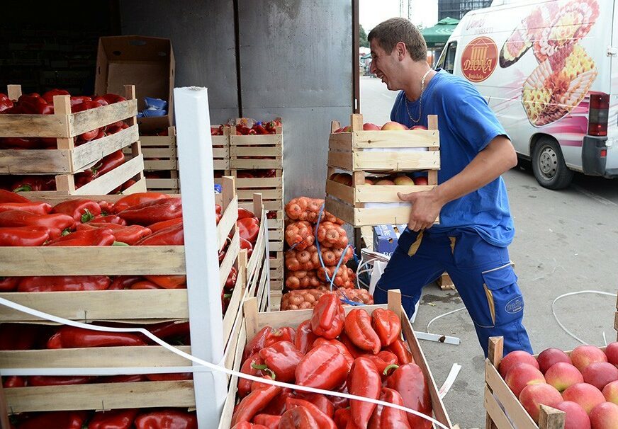 ZIMNICA SE SVE MANJE ISPLATI Nikad veće cijene povrća na pijacama u Srpskoj