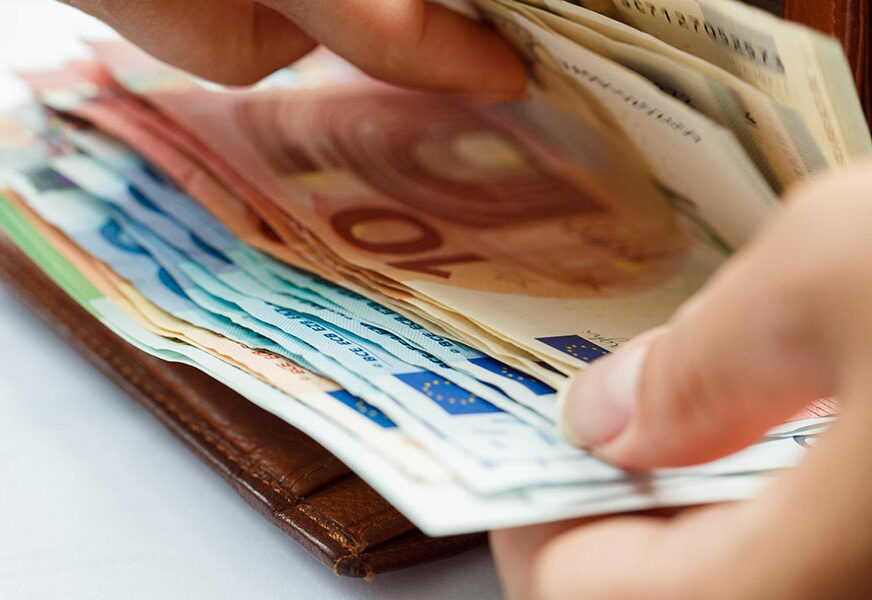U CENTRU VELIKOG SKANDALA Kroz estonske banke prošlo 900 milijardi evra