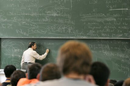 ZADATAK STAR 160 GODINA Penzionisani matematičar tvrdi da je riješio jedan od najpoznatijih NERIJEŠENIH PROBLEMA
