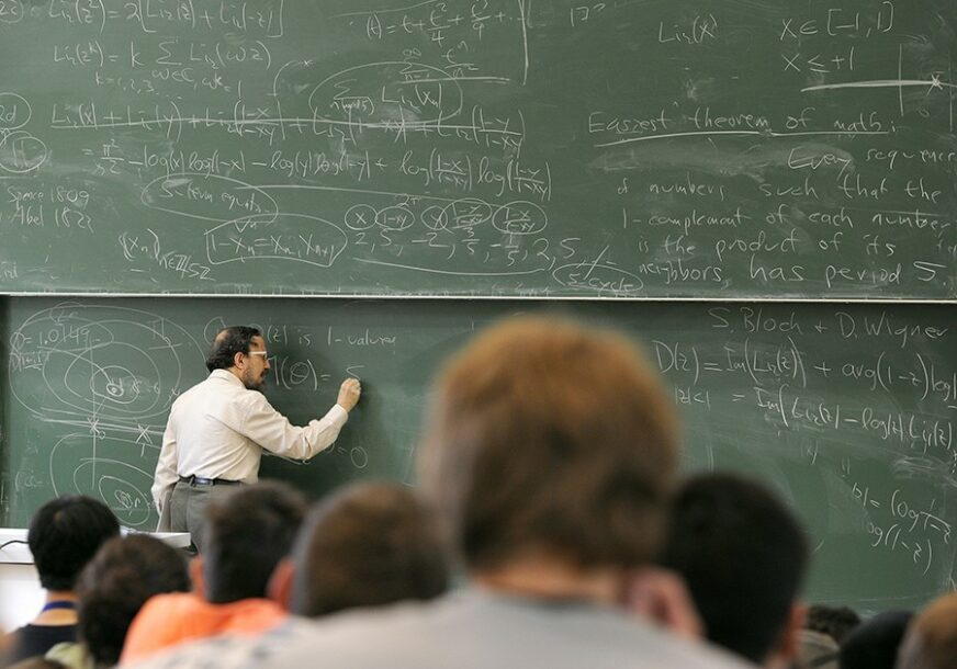 ZADATAK STAR 160 GODINA Penzionisani matematičar tvrdi da je riješio jedan od najpoznatijih NERIJEŠENIH PROBLEMA
