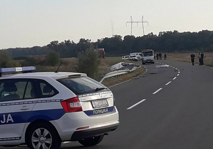 STRAVIČNA NESREĆA Jedna osoba poginula, druga teško povrijeđena