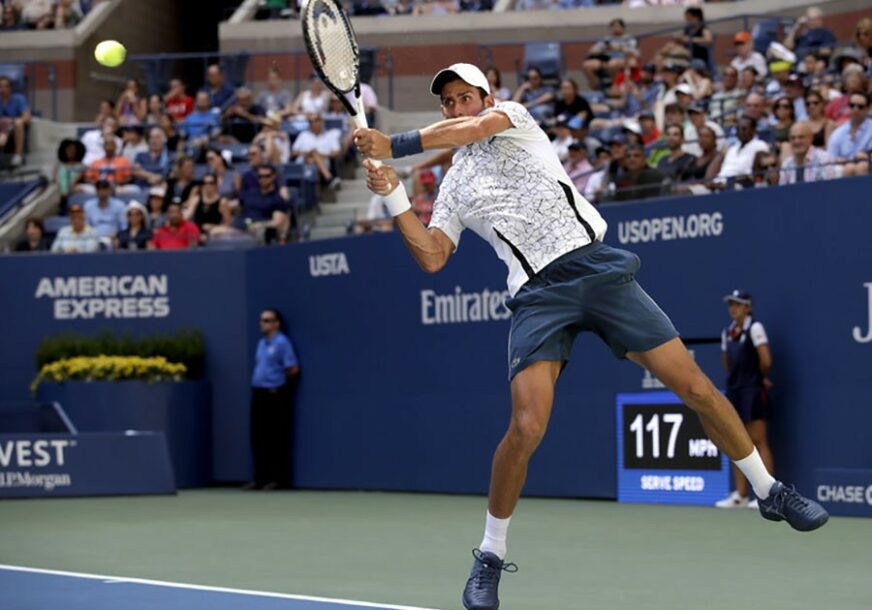 UPUTIO IM IRONIČAN APLAUZ Novak ponovo imao problem sa navijačima na US Openu