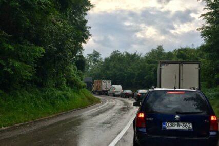 RADOVI NA PUTU Obustava saobraćaja na regionalnom pravcu na području Trnova