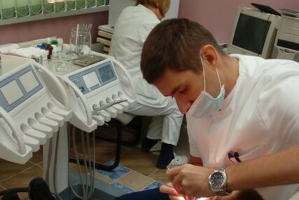 Uspješan projekat u zvorničkoj OŠ „Sveti Sava“: Počela sa radom stomatološka ambulanta