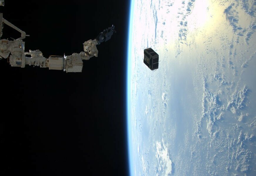 NA VISINI VEĆOJ OD 400 KILOMETARA Svemirska kapsula uspješno pristala uz međunarodnu stanicu