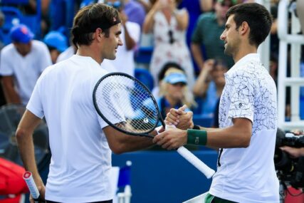 “TO ĆU DA ODIGRAM PAMETNO” Evo zbog čega Federer STRIJEPI od susreta sa Đokovićem!